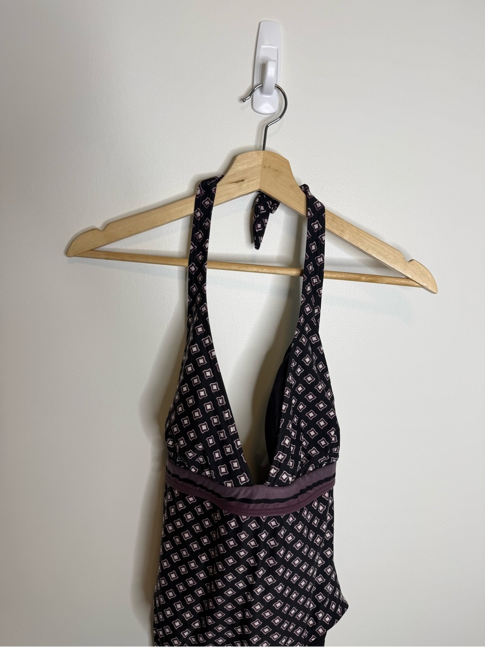 kate spade Black Patterned Halter One-Piece Swimsuit purple size large - Picture 3 of 7